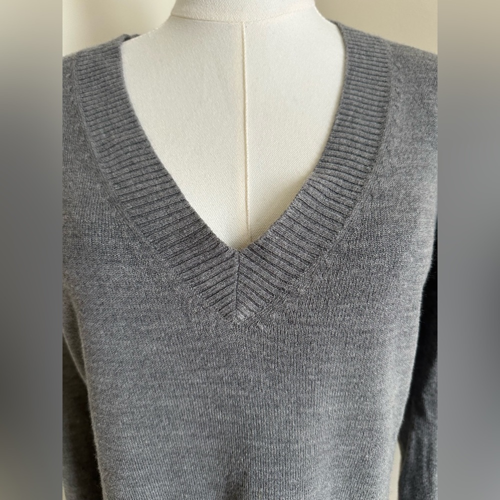 H&M Gray V-Neck Sweater- Medium - Picture 2 of 7